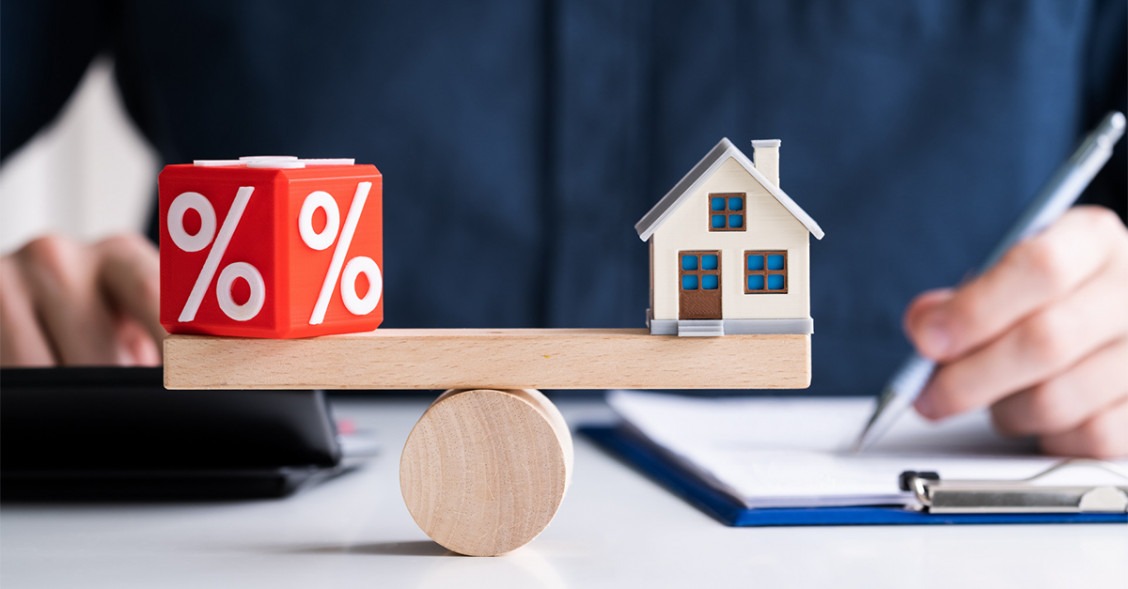 Dólar en alza y mercado inmobiliario en tensión