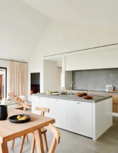 Tendencias en decoración de interiores 2026: colores, materiales y estilo que transformarán tu hogar